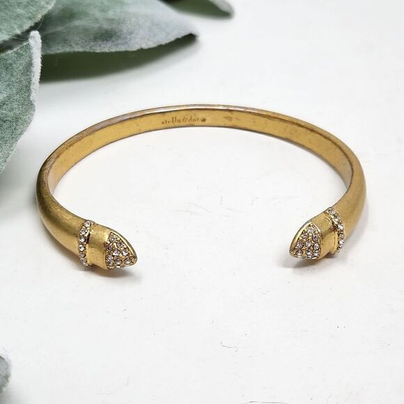 STELLA & DOT Gold Tone Cuff Bracelet - Picture 2 of 9